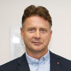 C6.2_Könczöl_Tamas_Balazs_CV-fotó